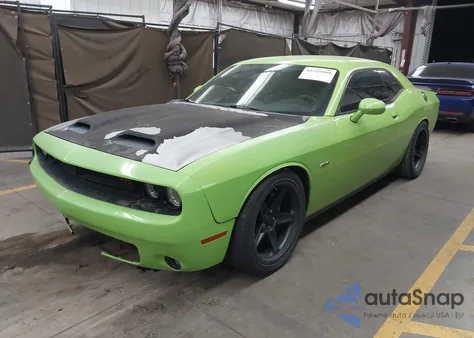 2015 Dodge Challenger R/T z USA, uszkodzony, nr VIN 2C3CDZAT6FH712892